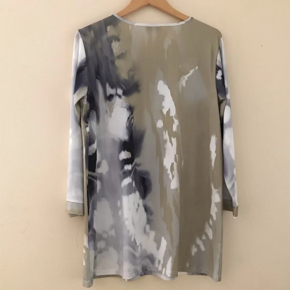 Beyond This Plane Tunic - Picture 2 of 5
